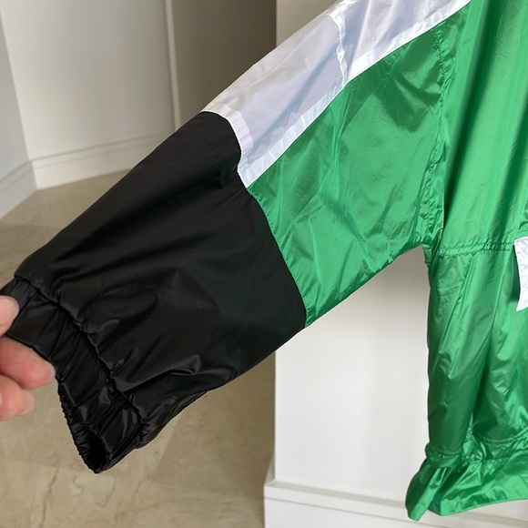 NWT ESSENTIALS SPORT PULLOVER PACKABLE - Picture 2 of 10